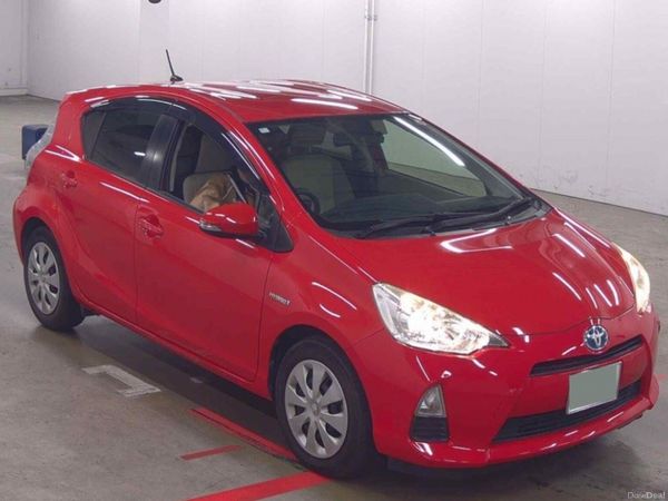 Toyota Aqua Hatchback, Petrol Hybrid, 2014, Red