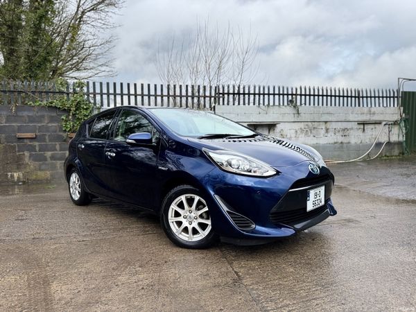 Toyota Aqua Hatchback, Petrol Hybrid, 2019, Navy