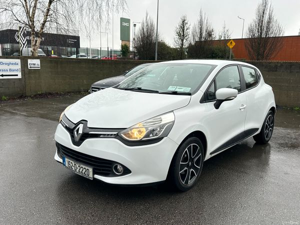 Renault Clio Hatchback, Petrol, 2015, White