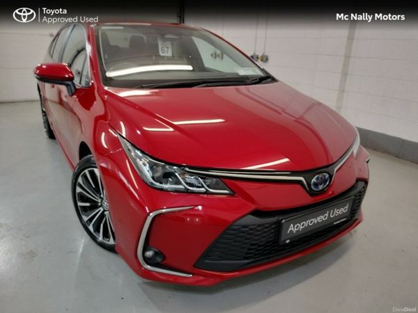 Toyota Corolla Saloon, Petrol Hybrid, 2023, Red