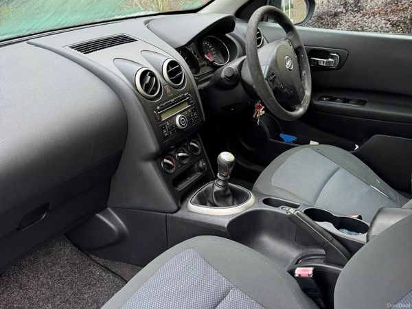 Nissan Qashqai Hatchback, Diesel, 2011, Black