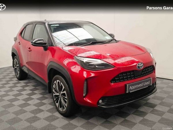 Toyota Yaris Cross Hatchback, Petrol Hybrid, 2023, Red