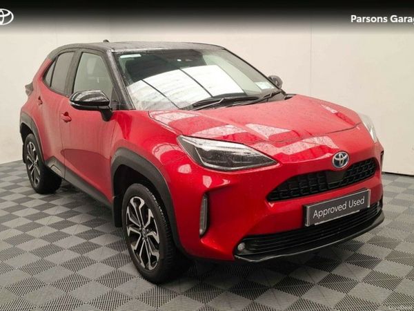 Toyota Yaris Cross Hatchback, Petrol Hybrid, 2023, Red