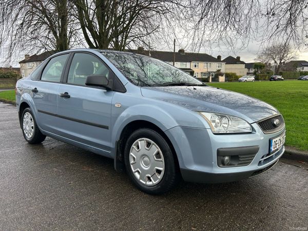 Ford Focus Saloon, Petrol, 2006, Blue