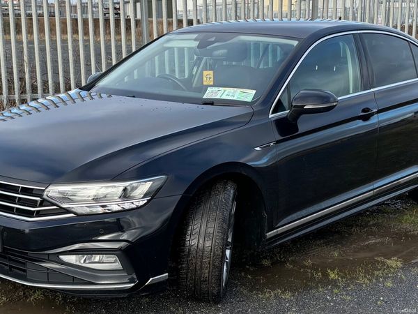 Volkswagen Passat Saloon, Petrol, 2020, Black
