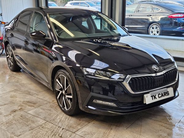 Skoda Octavia Hatchback, Petrol Hybrid, 2021, Black