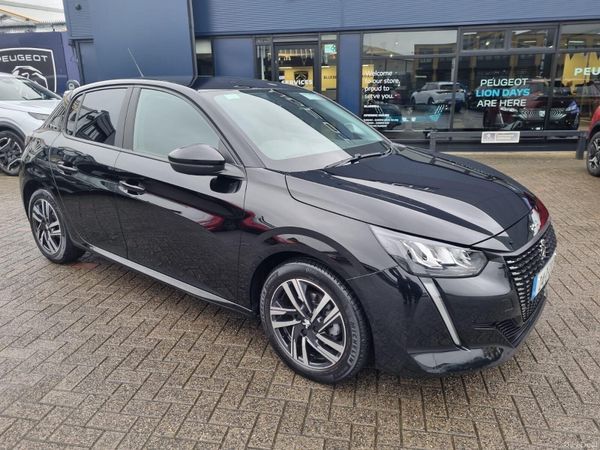 Peugeot 208 Hatchback, Petrol, 2024, Black