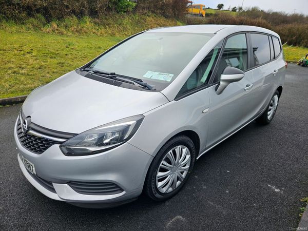 Opel Zafira MPV, Petrol, 2018, Grey