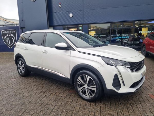 Peugeot 5008 MPV, Diesel, 2021, White