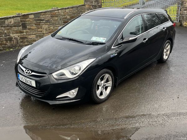 Hyundai i40 Estate/Jeep, Diesel, 2011, Black