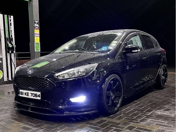 Ford Focus Hatchback, Diesel, 2016, Black