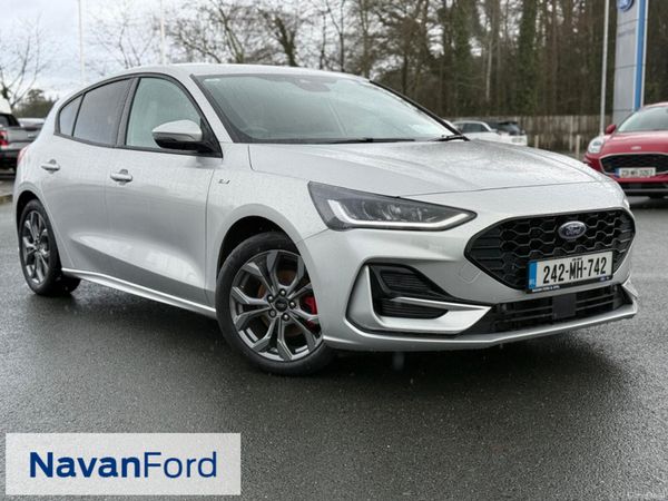 Ford Focus Hatchback, Petrol, 2024, Silver