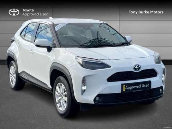 Toyota Yaris Cross SUV, Petrol Hybrid, 2023, White