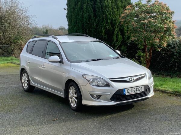 Hyundai i30 MPV, Diesel, 2012, Silver