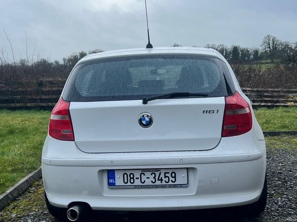 BMW 1-Series Hatchback, Petrol, 2008, White