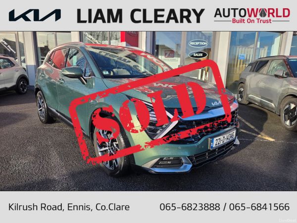 Kia Sportage MPV, Diesel, 2022, Green