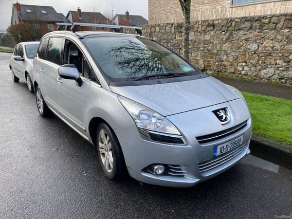 Peugeot 5008 MPV, Diesel, 2010, Grey