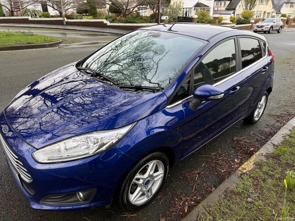 Ford Fiesta Hatchback, Petrol, 2015, Blue