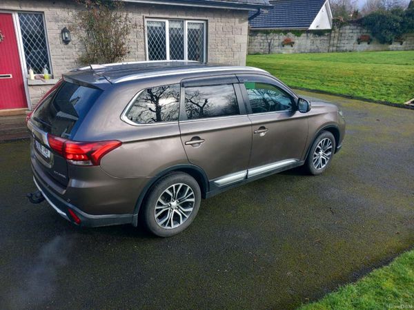Mitsubishi Outlander SUV, Diesel, 2017, Brown