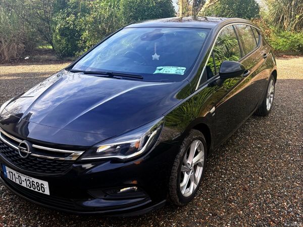 Opel Astra Hatchback, Diesel, 2017, Black