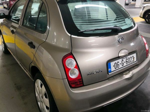 Nissan Micra Hatchback, Petrol, 2006, Gold