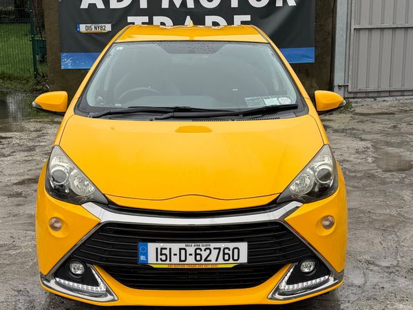 Toyota Aqua Hatchback, Petrol Hybrid, 2015, Yellow