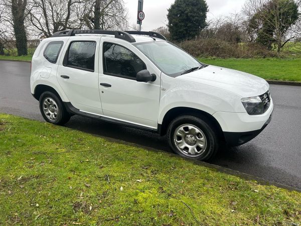 Dacia Duster SUV, Diesel, 2016, White