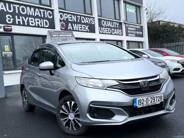 Honda Fit Hatchback, Petrol Hybrid, 2019, Silver