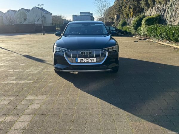 Audi e-tron Estate/Jeep, Electric, 2021, Black