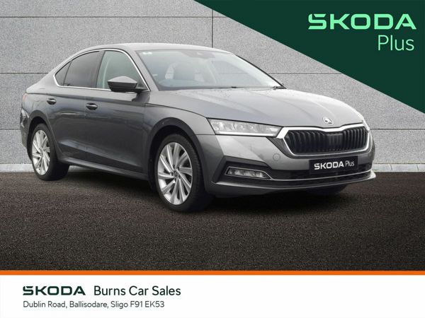 Skoda Octavia Saloon, Diesel, 2023, Grey
