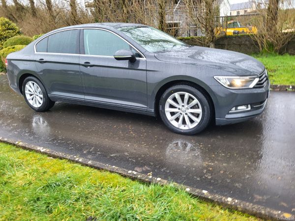Volkswagen Passat Saloon, Diesel, 2018, Grey