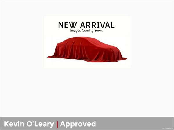 Honda Fit Hatchback, Petrol Hybrid, 2018, White