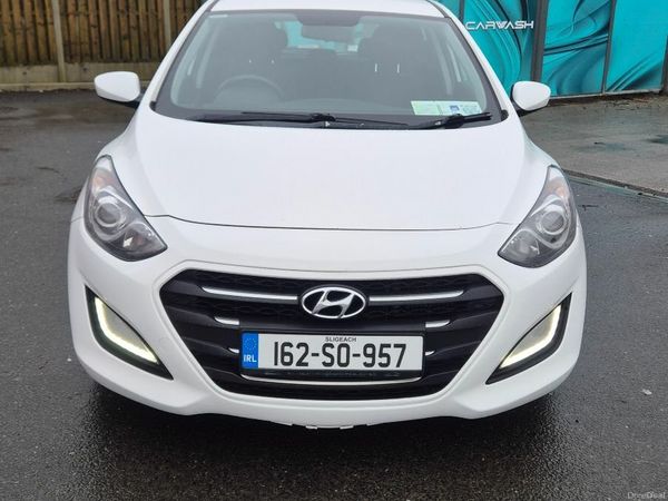 Hyundai i30 Hatchback, Diesel, 2016, White