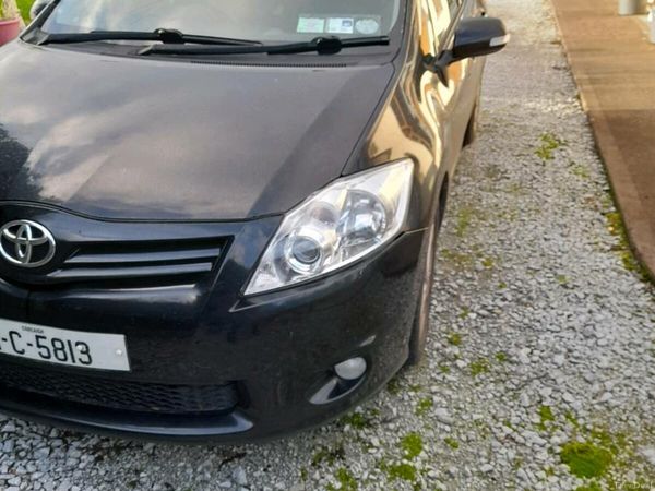 Toyota Auris Hatchback, Diesel, 2011, Black