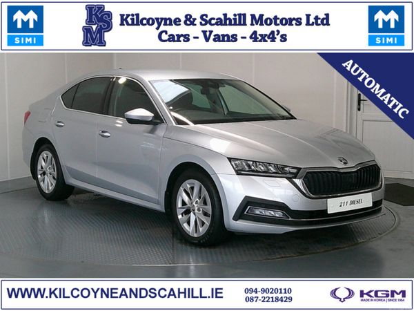 Skoda Octavia Hatchback, Diesel, 2021, Silver