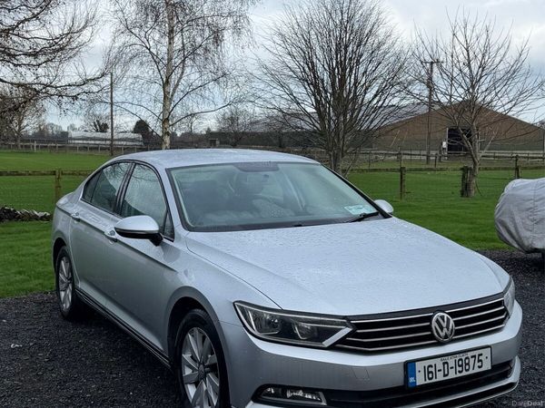 Volkswagen Passat Saloon, Diesel, 2016, Silver