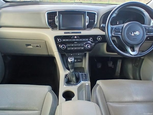 Kia Sportage SUV, Diesel, 2016, Silver