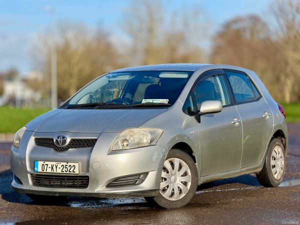 Toyota Auris Hatchback, Petrol, 2007, Silver