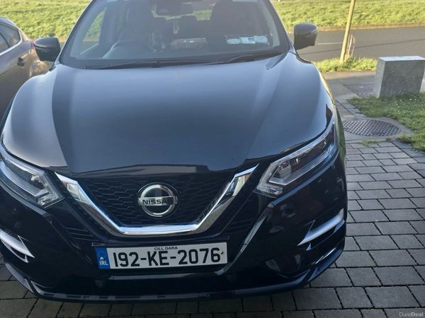 Nissan Qashqai Hatchback, Petrol, 2019, Black
