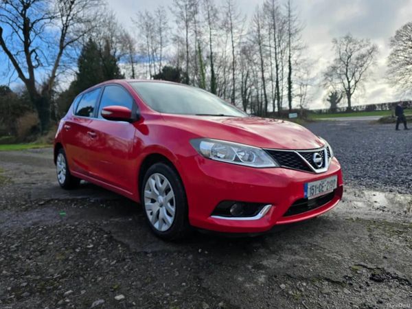 Nissan Pulsar Hatchback, Petrol, 2015, Red