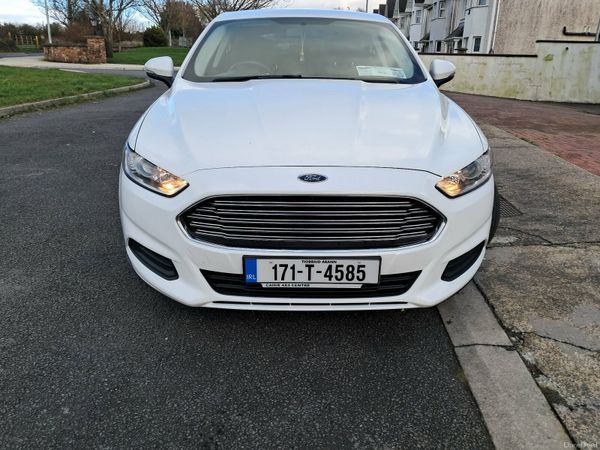 Ford Mondeo Hatchback, Diesel, 2017, White