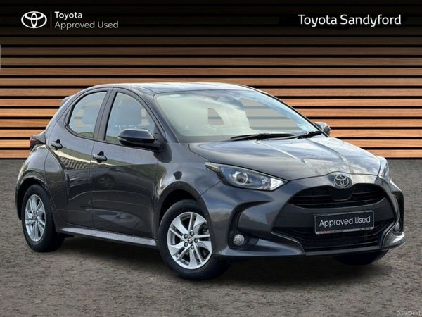 Toyota Yaris Hatchback, Petrol Hybrid, 2024, Grey