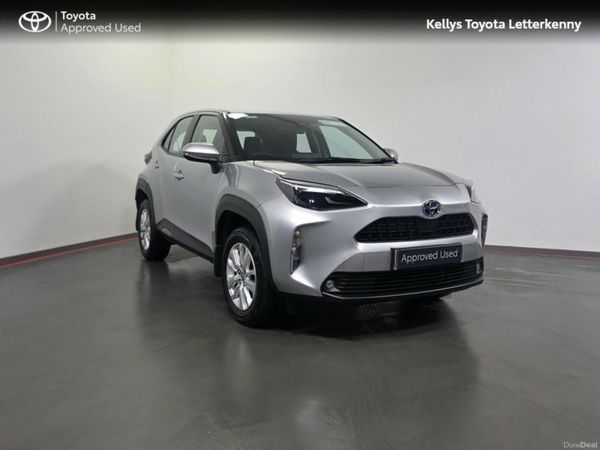 Toyota Yaris Cross Hatchback, Petrol Hybrid, 2022, Silver