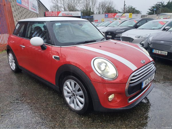 Mini Cooper Hatchback, Diesel, 2014, Red