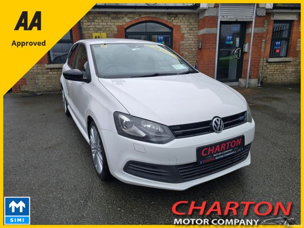 Volkswagen Polo Hatchback, Petrol, 2014, White
