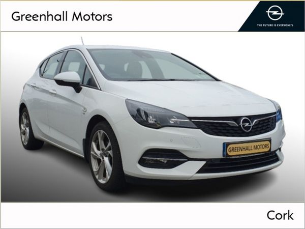 Opel Astra Hatchback, Diesel, 2021, White