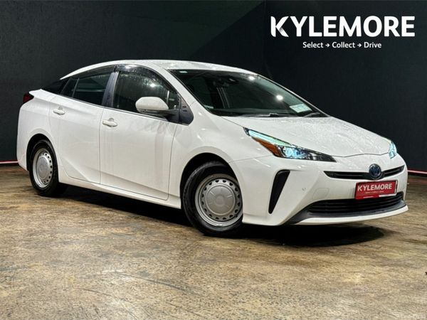 Toyota Prius Hatchback, Petrol Hybrid, 2021, White