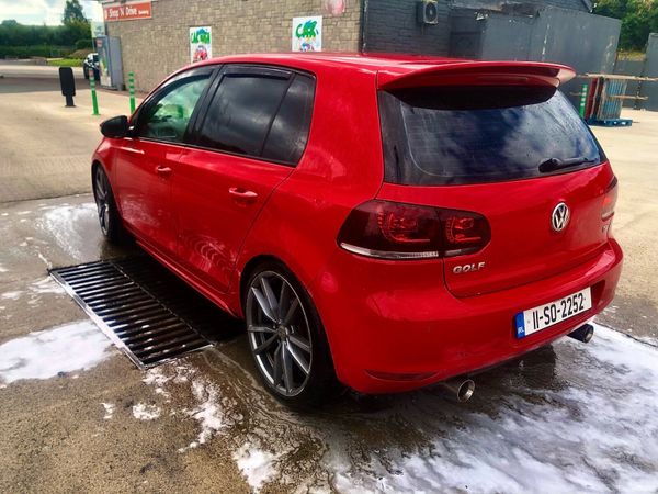 Volkswagen Golf Hatchback, Diesel, 2011, Red