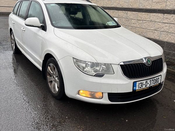Skoda Superb Estate, Diesel, 2013, White