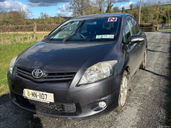 Toyota Auris Hatchback, Diesel, 2011, Grey